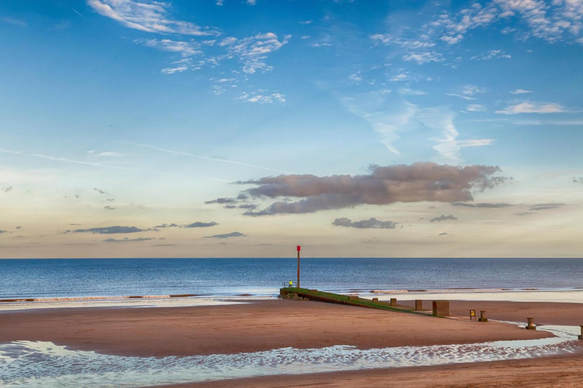 Luxury Caravan With Decking And Wifi At Haven Golden Sands Ref 63069rc Mablethorpe