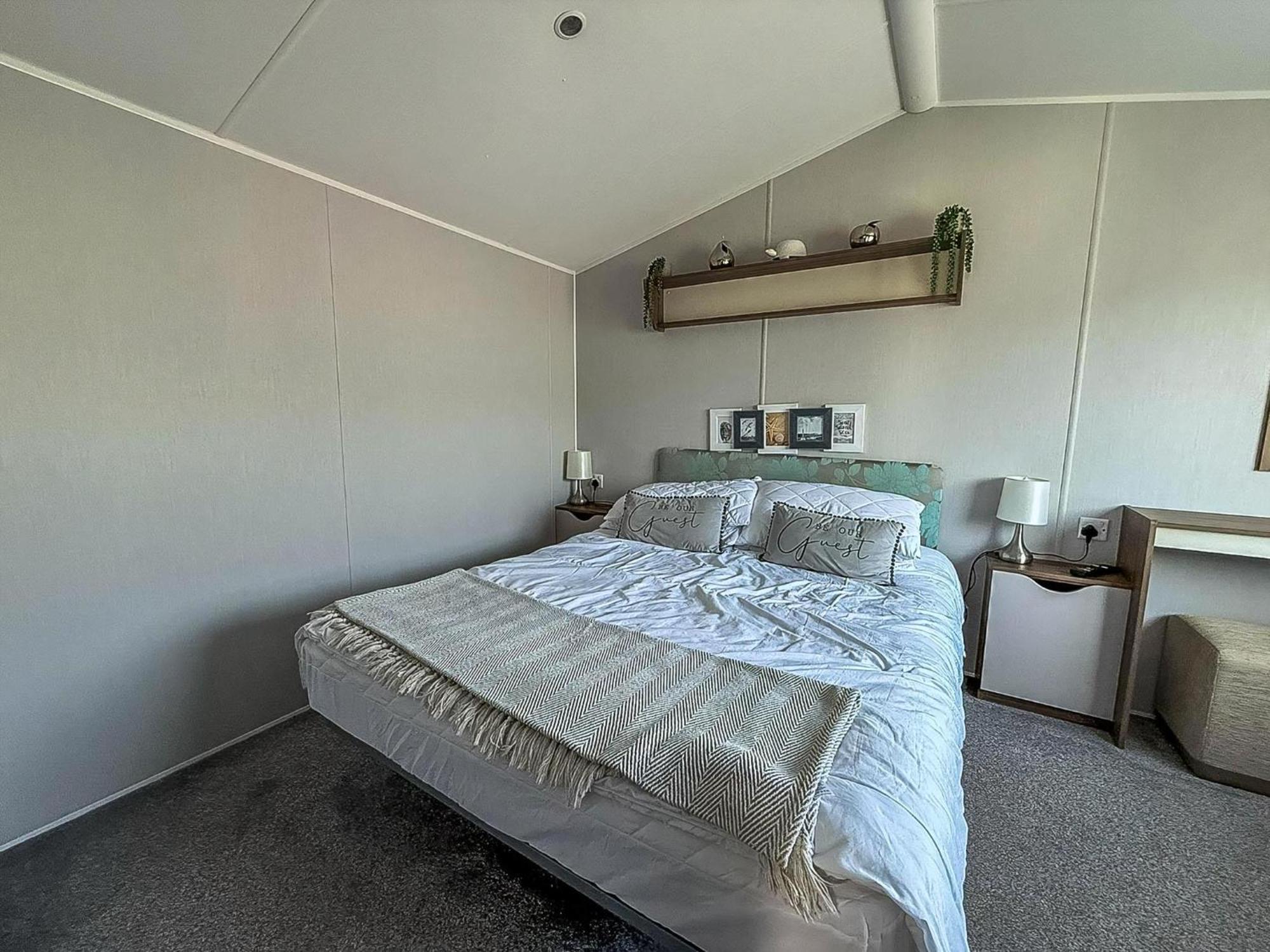 Luxury Caravan With Decking And Wifi At Haven Golden Sands Ref 63069rc Campsite Mablethorpe