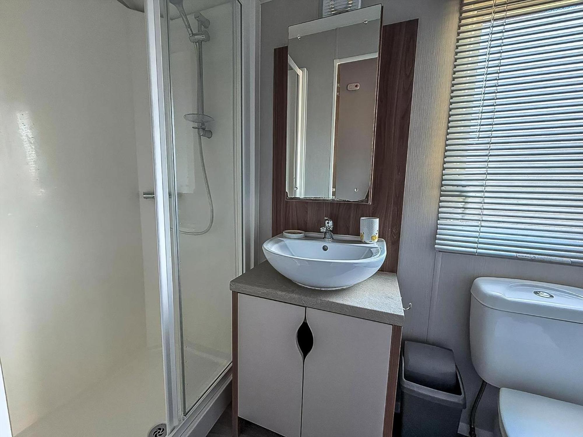 Campsite Luxury Caravan With Decking And Wifi At Haven Golden Sands Ref 63069rc