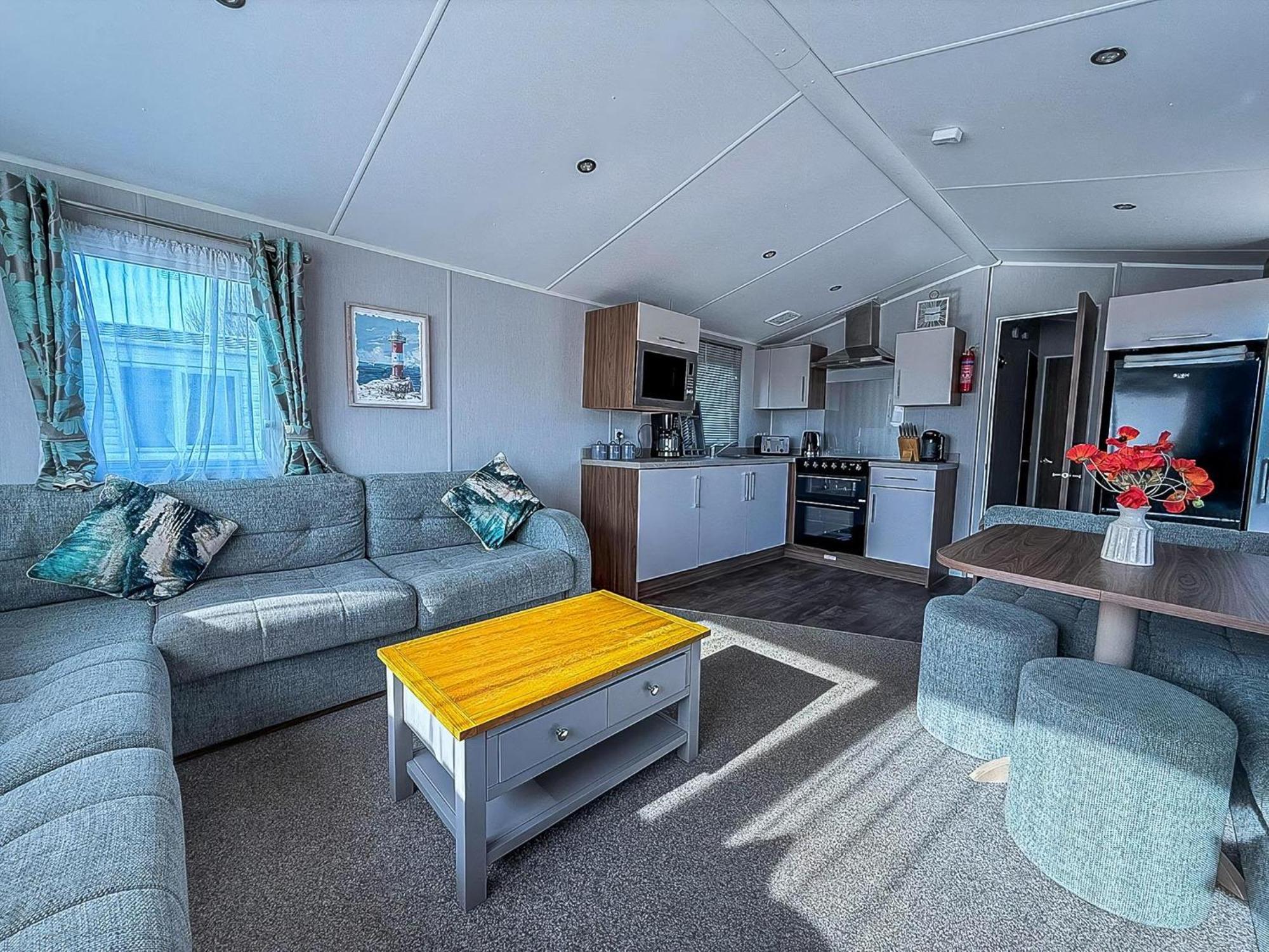 Campsite Luxury Caravan With Decking And Wifi At Haven Golden Sands Ref 63069rc Mablethorpe
