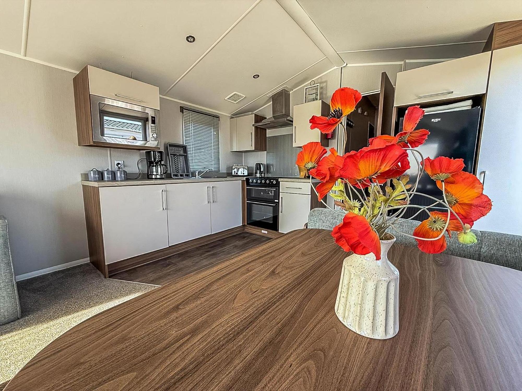 Luxury Caravan With Decking And Wifi At Haven Golden Sands Ref 63069rc *